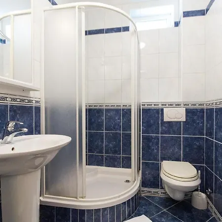 Apartment Fuer 2 Personen Ca 42 Qm In Punat, Kvarner Bucht Krk *